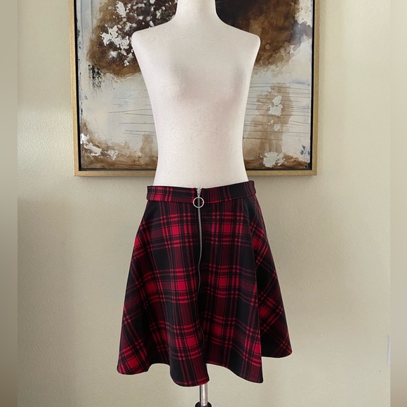Hot Topic Dresses & Skirts - Hot Topic Red and black plaid O-ring skirt size L BNWT